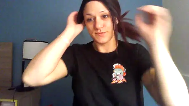 Snapshot of VioletAmaris chatting on January 2026 01:00:02 AM VioletAmaris online show from January 2026 01:00:02 AM