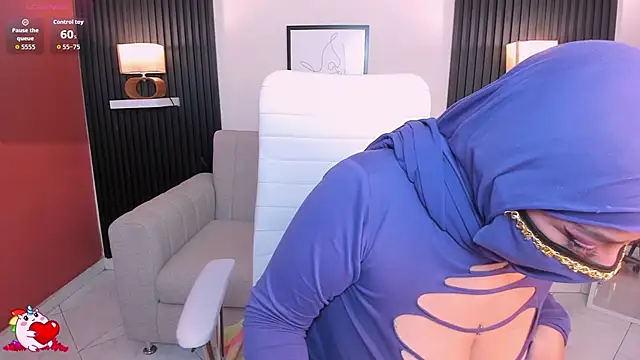 Snapshot of cloe_sirena chatting on November 2025 02:28:02 PM cloe sirena online show from November 2025 02:28:02 PM