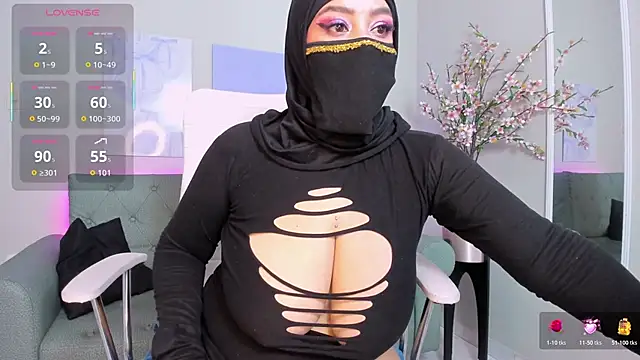 Snapshot of cloe_sirena chatting on November 2025 02:54:01 PM cloe sirena online show from November 2025 02:54:01 PM