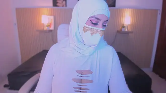 Snapshot of cloe_sirena chatting on January 2026 03:38:01 PM cloe sirena online show from January 2026 03:38:01 PM