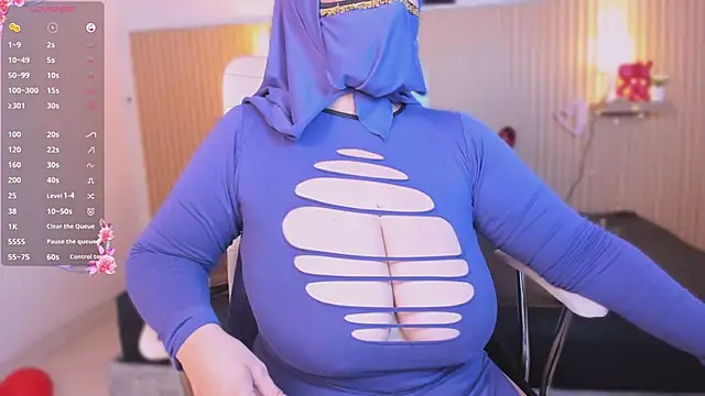 Snapshot of cloe_sirena chatting on February 2026 02:02:01 PM cloe sirena online show from February 2026 02:02:01 PM