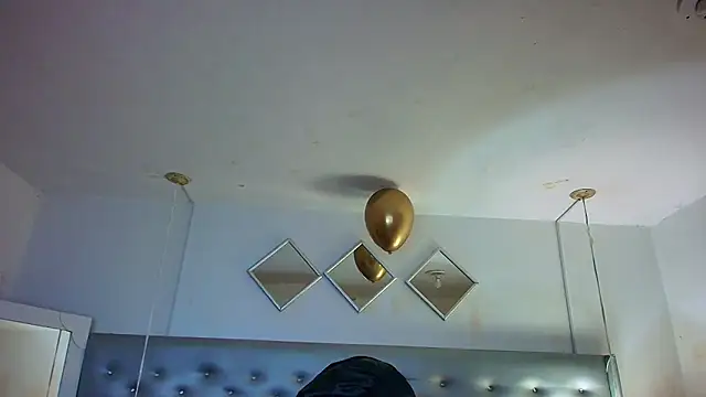 EileenBenzon online show from April 2026 03:28:02 AM