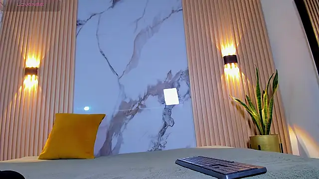 Lil eva2 online show from October 2025 07:30:02 PM