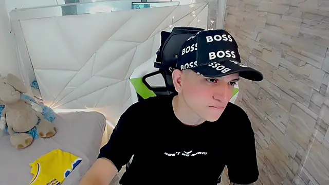 Brayan lopezz online show from March 2025 12:58:01 PM