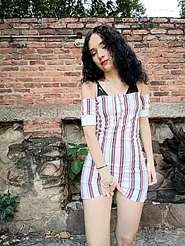 Snapshot of sweet_outdoor_charm chatting on January 2026 06:54:01 PM sweet outdoor charm online show from January 2026 06:54:01 PM