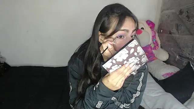 skinny sweet2411 online show from December 2025 12:07:01 AM