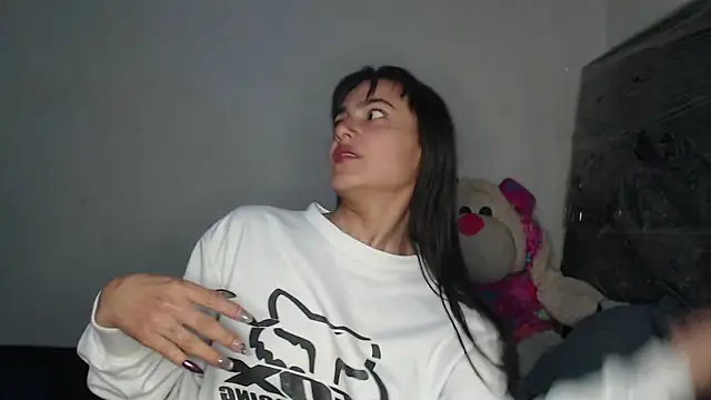 skinny sweet2411 online show from March 2026 04:29:01 AM