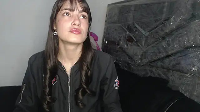 skinny sweet2411 online show from April 2026 09:02:01 AM