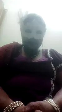 Snapshot of seemi_bhabhi chatting on January 2025 09:03:01 AM seemi bhabhi online show from January 2025 09:03:01 AM