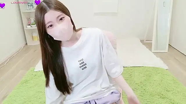 MARIAo0 online show from September 2025 10:10:02 PM