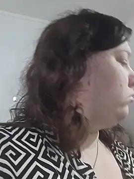 CurvyMilf1992 online show from October 2025 06:27:02 AM