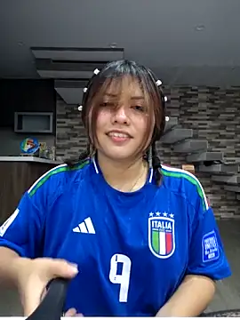 Snapshot of Elsa_sweet chatting on June 2026 01:19:02 AM Elsa sweet online show from June 2026 01:19:02 AM