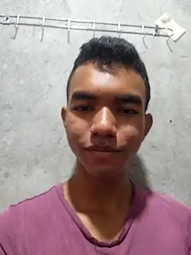 Reynold2608 online show from May 2026 11:16:02 AM