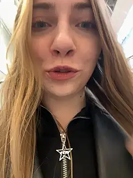 Sunny   Bunny online show from December 2025 10:09:02 AM