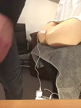 Snapshot of Inseminator69 chatting on January 2025 01:33:02 PM Inseminator69 online show from January 2025 01:33:02 PM