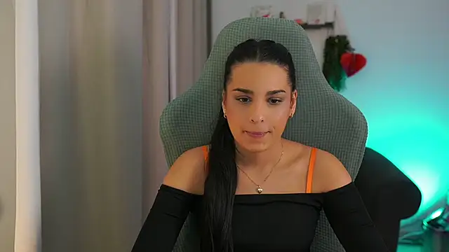 Snapshot of mila__denver chatting on February 2025 12:12:01 PM mila denver online show from February 2025 12:12:01 PM