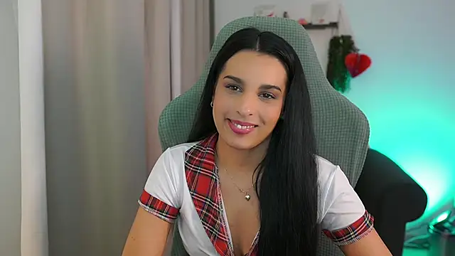 Snapshot of mila__denver chatting on February 2025 05:17:02 PM mila denver online show from February 2025 05:17:02 PM