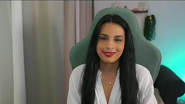 Snapshot of mila__denver chatting on February 2025 12:04:02 PM mila denver online show from February 2025 12:04:02 PM