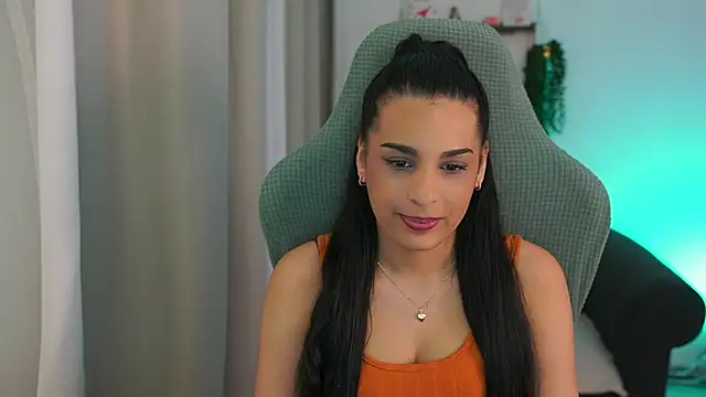 Snapshot of mila__denver chatting on March 2025 09:18:01 AM mila denver online show from March 2025 09:18:01 AM