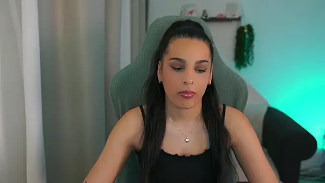 Snapshot of mila__denver chatting on March 2025 09:03:02 AM mila denver online show from March 2025 09:03:02 AM