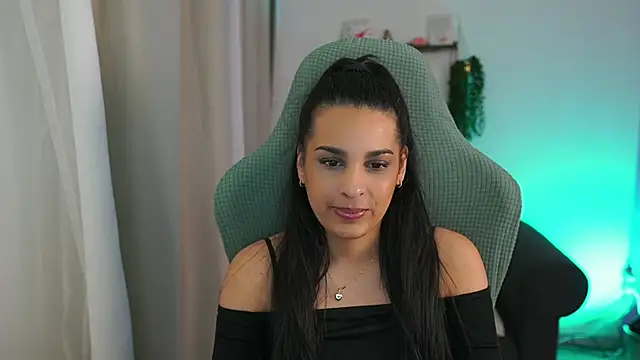 Snapshot of mila__denver chatting on March 2025 02:58:01 PM mila denver online show from March 2025 02:58:01 PM