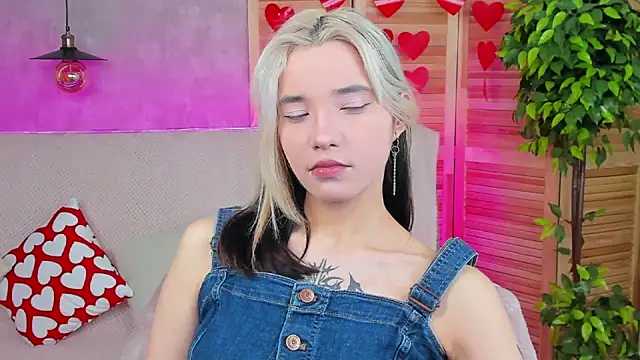 Snapshot of as1an_girlfriend chatting on February 2025 03:52:02 AM as1an girlfriend online show from February 2025 03:52:02 AM