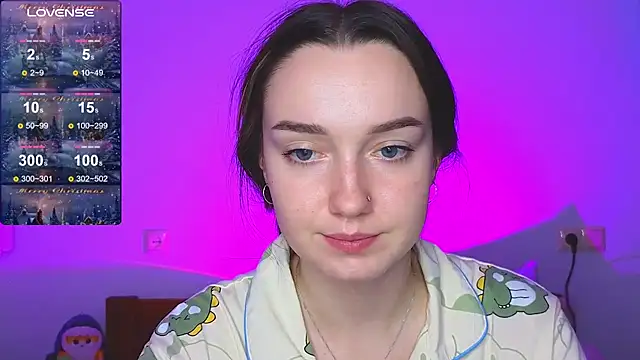 Snapshot of Wild_Sophie_ chatting on January 2025 05:51:01 PM Wild Sophie online show from January 2025 05:51:01 PM