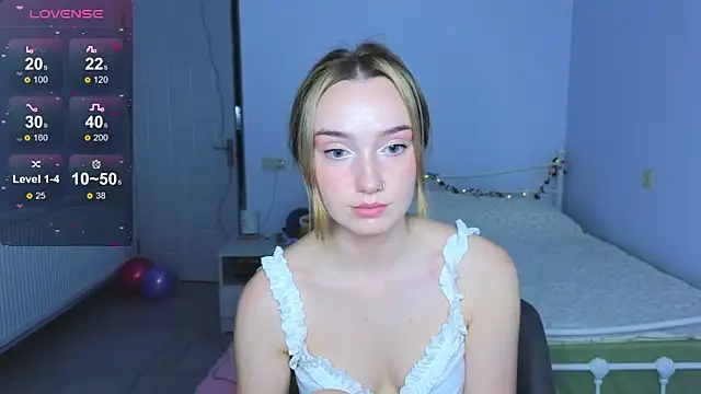 Wild Sophie  online show from December 2025 02:15:01 PM