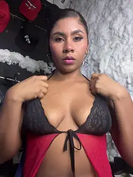 lucii25 online show from January 2026 10:02:02 PM