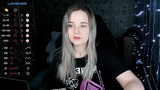 Your small bunny online show from December 2024 12:36:01 PM