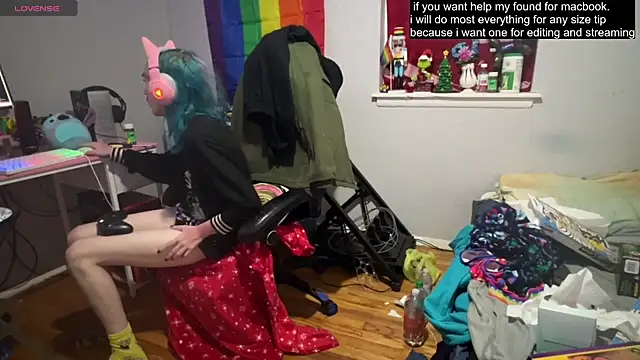 tallnerdyguy online show from March 2025 05:31:01 AM