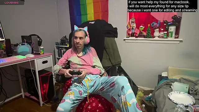 tallnerdyguy online show from March 2025 12:06:02 AM