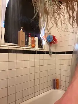 tallnerdyguy online show from September 2025 09:27:01 PM