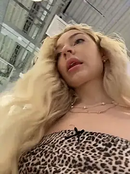Snapshot of melissa_grr chatting on July 2026 12:02:02 PM melissa grr online show from July 2026 12:02:02 PM