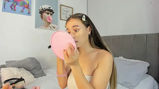 naughtyloverss online show from November 2025 05:15:02 PM