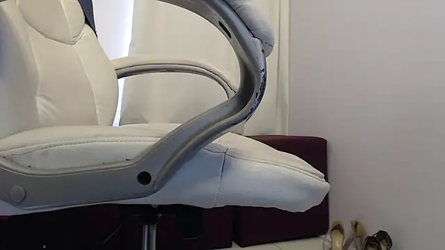 Abby Halliwey online show from December 2024 05:22:02 PM