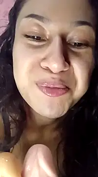 Snapshot of yummi__priv chatting on March 2025 05:38:02 AM yummi priv online show from March 2025 05:38:02 AM