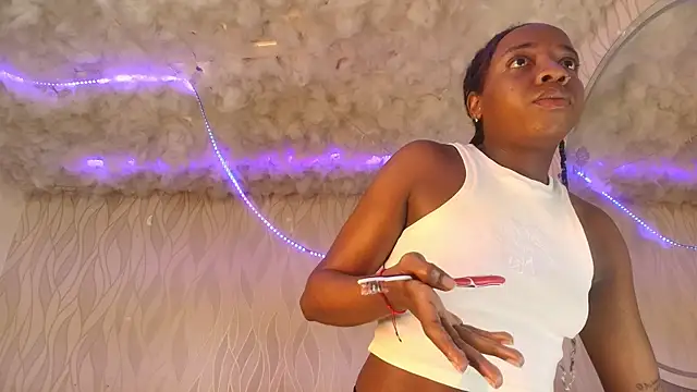 Snapshot of begoniia chatting on March 2025 03:10:02 AM begoniia online show from March 2025 03:10:02 AM