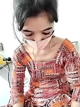 Snapshot of Cute-Ridhima chatting on December 2024 01:59:02 PM Cute-Ridhima online show from December 2024 01:59:02 PM