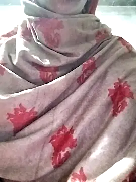 Snapshot of Cute-Ridhima chatting on January 2025 01:54:01 PM Cute-Ridhima online show from January 2025 01:54:01 PM