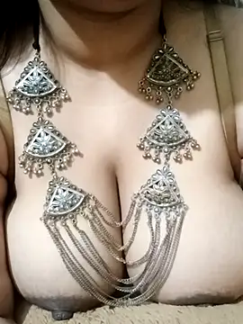 Snapshot of Dr_Kamsutra chatting on February 2025 09:32:02 PM Dr Kamsutra online show from February 2025 09:32:02 PM