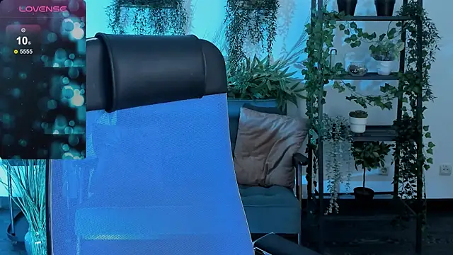 Elainebeness online show from December 2025 04:19:02 AM