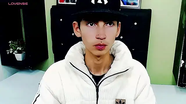 ttimy x boy online show from January 2025 01:00:01 AM