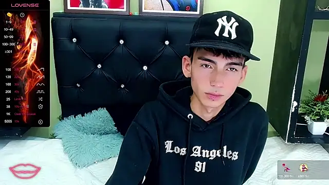 ttimy x boy online show from February 2025 09:59:01 PM