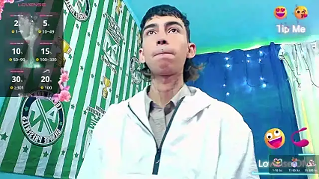 ttimy x boy online show from December 2025 02:43:02 PM