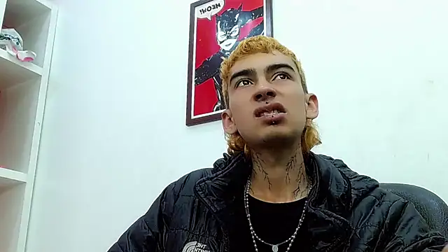 Snapshot of ttimy_x_boy chatting on February 2026 03:22:01 AM ttimy x boy online show from February 2026 03:22:01 AM