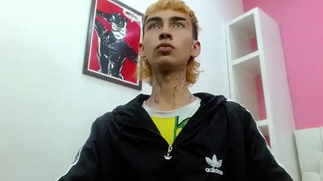 Snapshot of ttimy_x_boy chatting on March 2026 07:09:01 PM ttimy x boy online show from March 2026 07:09:01 PM