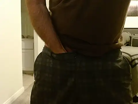 GirthBullger4You online show from March 2025 05:28:02 AM