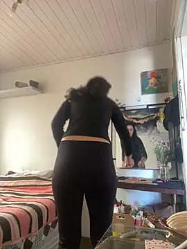 magalunabb online show from September 2025 03:04:02 PM