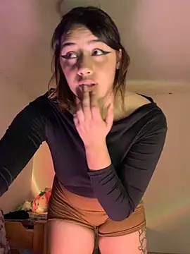 Miss oliviaa online show from November 2025 01:48:01 AM